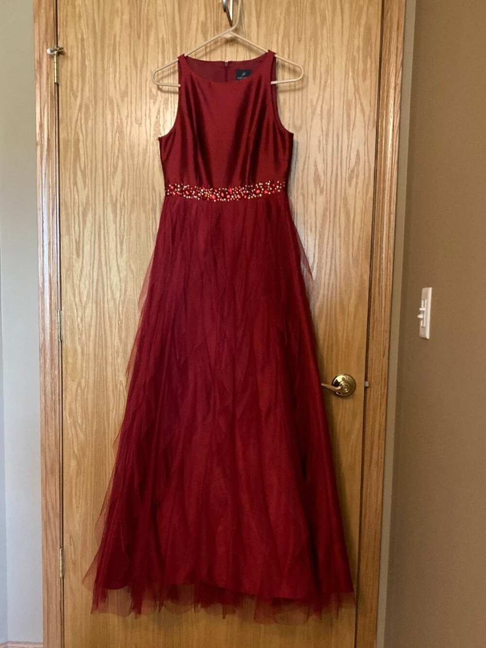 Adrianna Papell Deep Red Jewel Waist Formal Gown Women Size 4